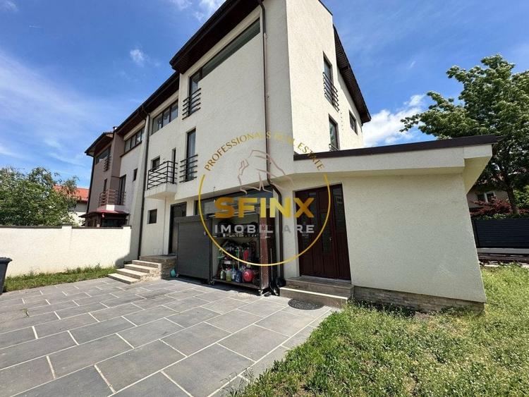 Duplex cu 7 camere cu Canalizare în Pipera
