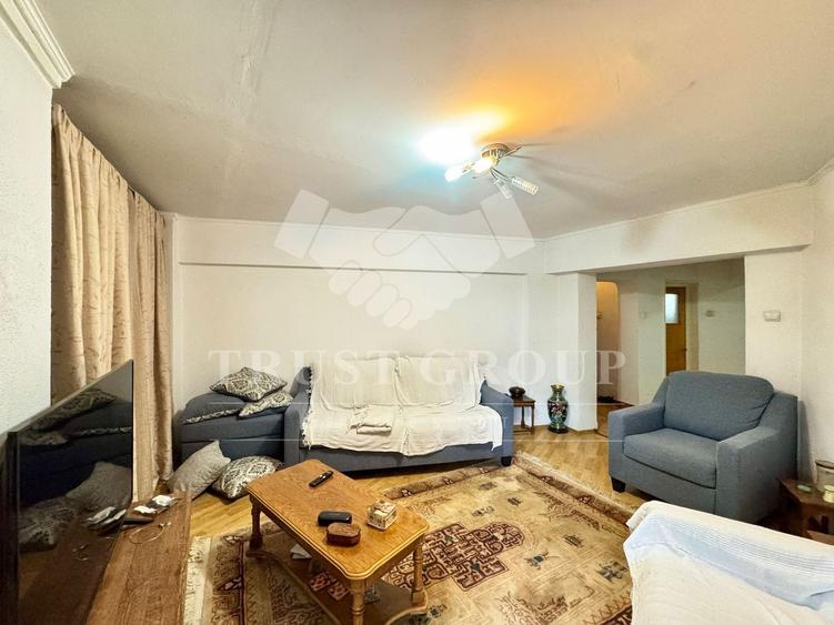 Apartament cu 4 camere decomandat, mobilat în Știrbei Vodă