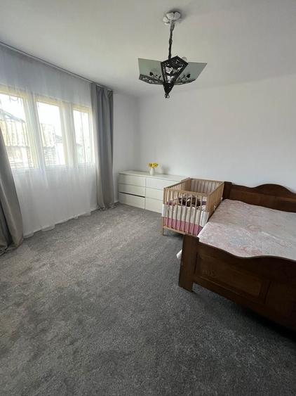 Casă cu 3 camere în Nucșoara de Sus
