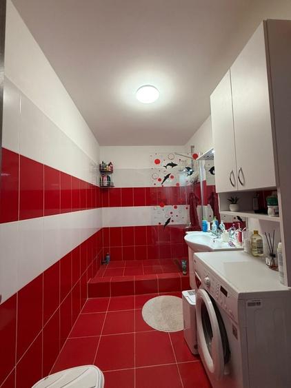 Apartament cu 2 camere semidecomandat în Florești
