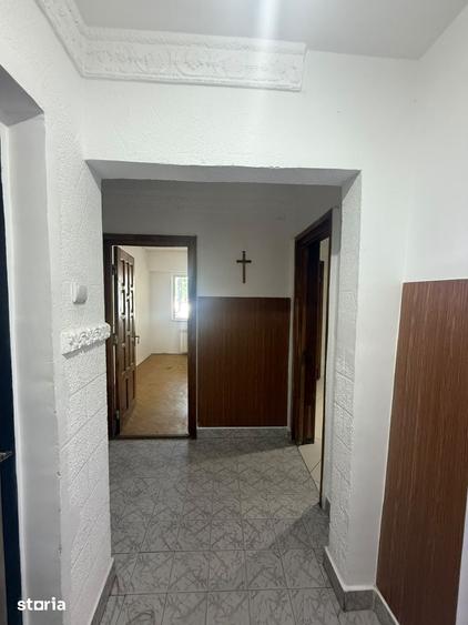 Balada-Apartament cu 2 camere ,nemobilat, de inchiriat , etaj 2 - 5