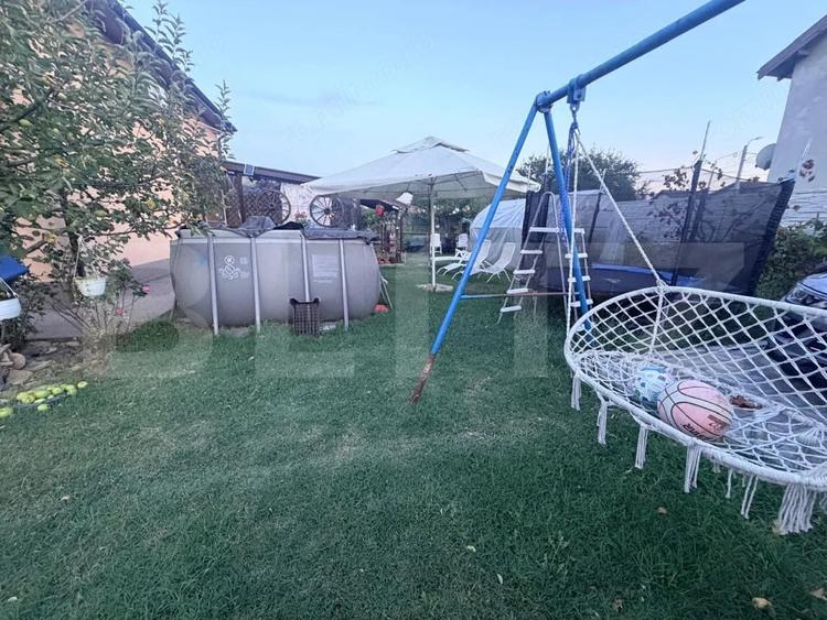 Casă cu 4 camere cu Teren 484 Mp în Popoveni