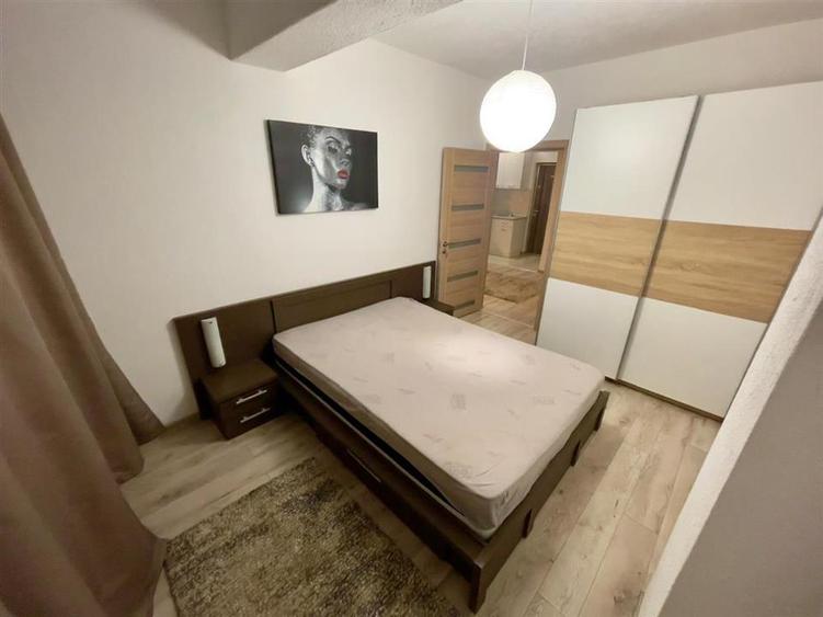 Apartament cu 2 camere semidecomandat, mobilat în Exterior Sud