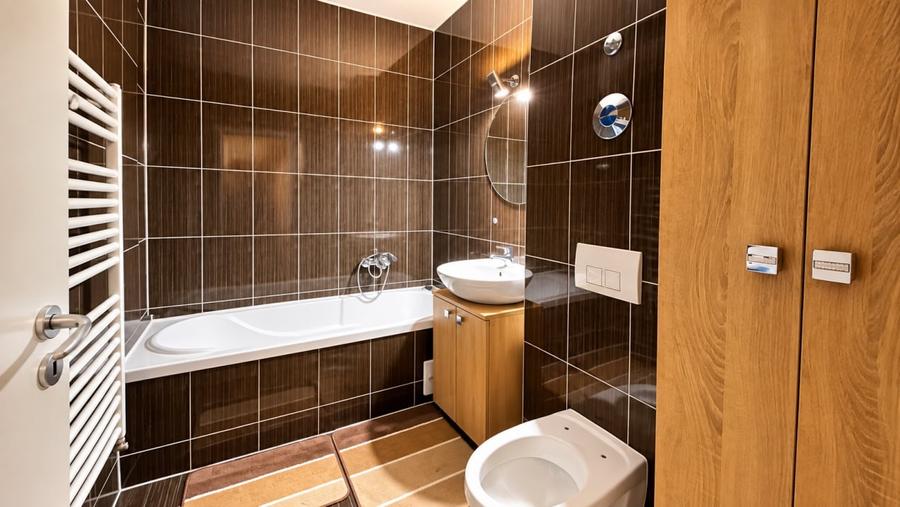 Apartament cu 2 camere decomandat, mobilat în Avantgarden