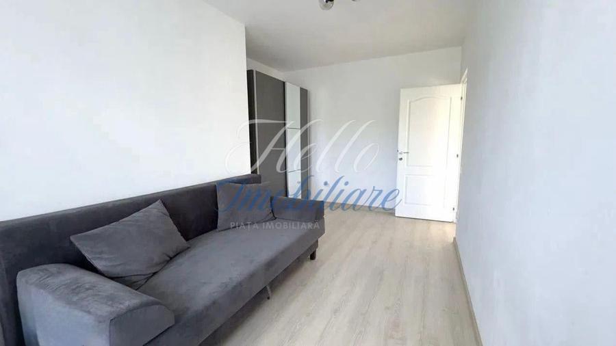 Apartament cu 3 camere semidecomandat, mobilat în Florești