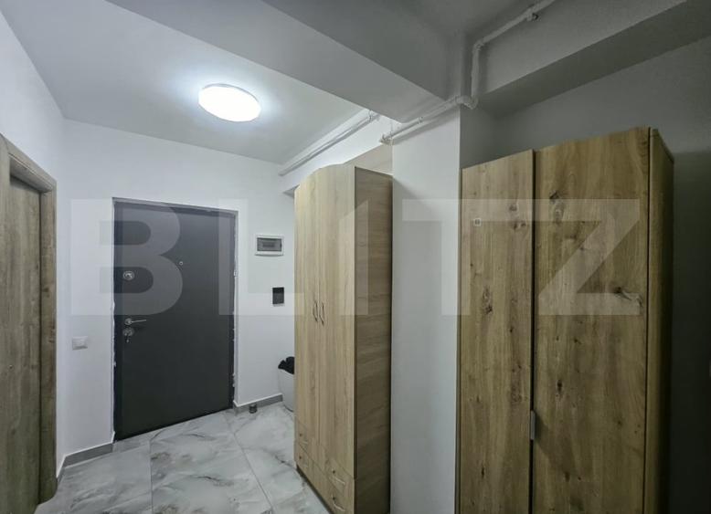 Garsonieră decomandată, mobilată în Florești