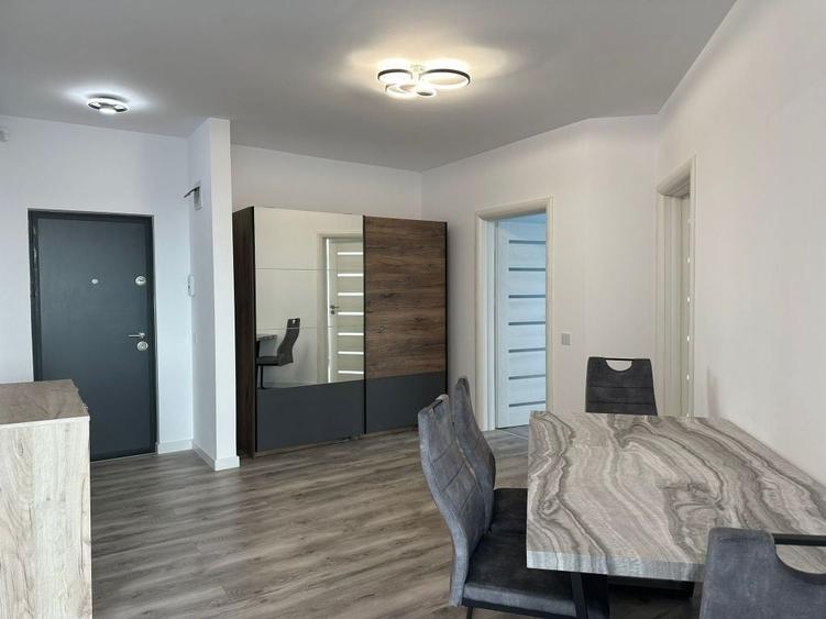 Apartament cu 2 camere decomandat în Florești
