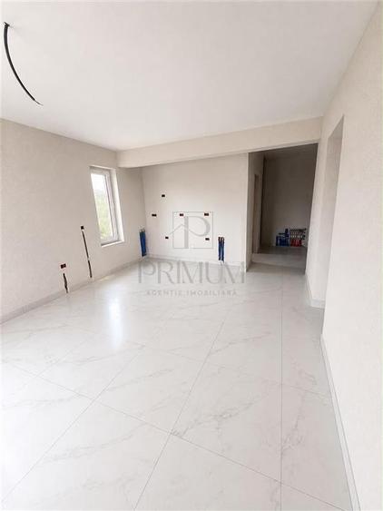 Apartament cu 2 camere semidecomandat în Chișoda