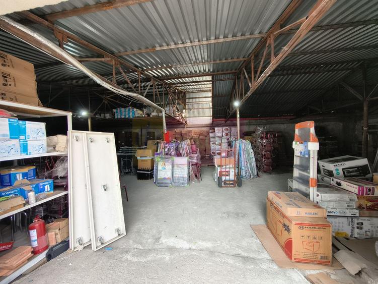 Spațiu industrial, de 585 mp, în Afumați