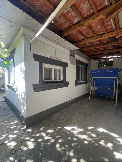 Casă cu 2 camere cu Teren 220 Mp în Schela
