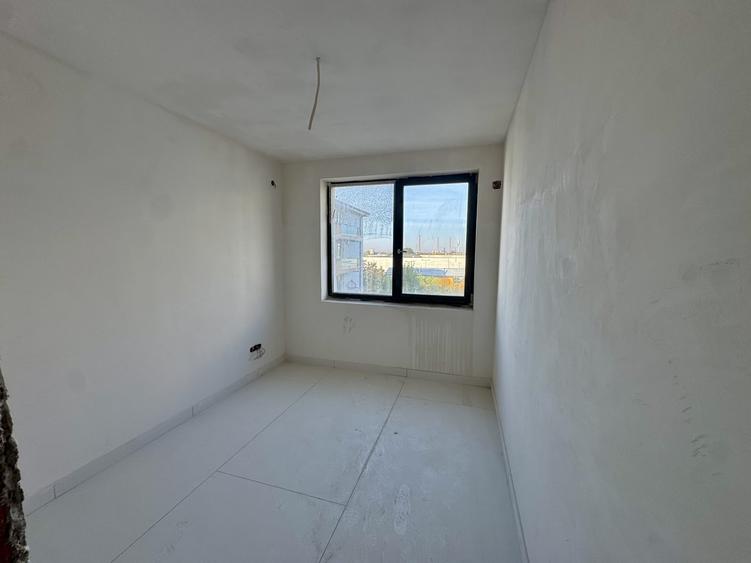 Apartament cu 2 camere decomandat în Giroc