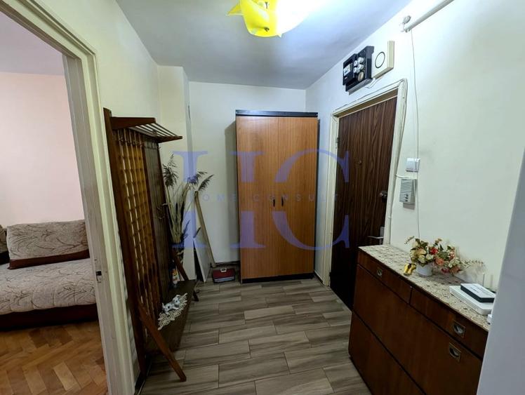Apartament cu 2 camere semidecomandat, mobilat în Mihai Viteazul