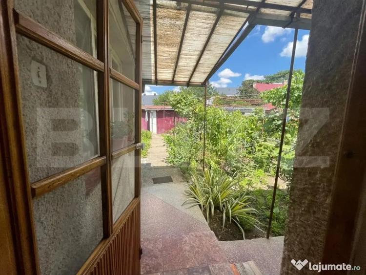 Casă cu 3 camere cu Teren 342 Mp în Central