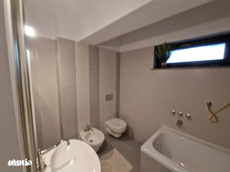 Apartament cu 4 camere în Central