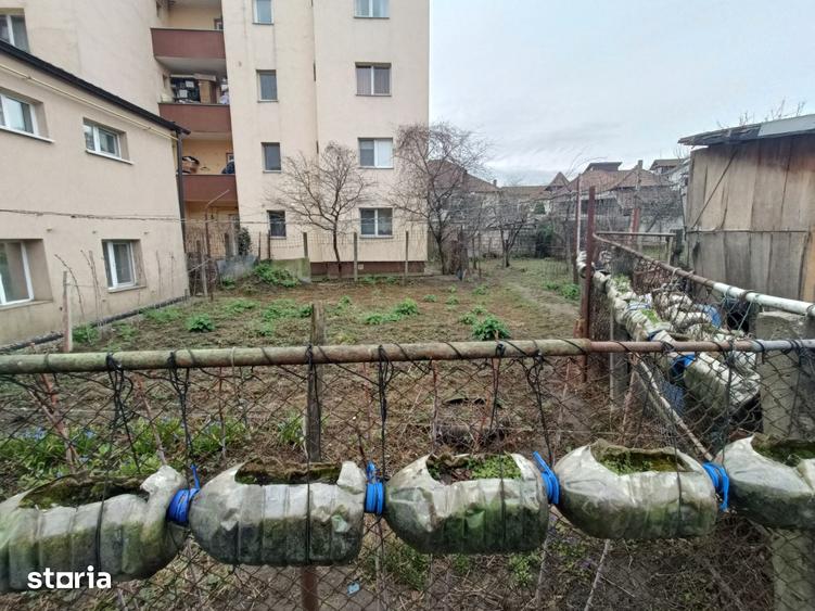 Casă cu 3 camere cu Teren 532 Mp în Central