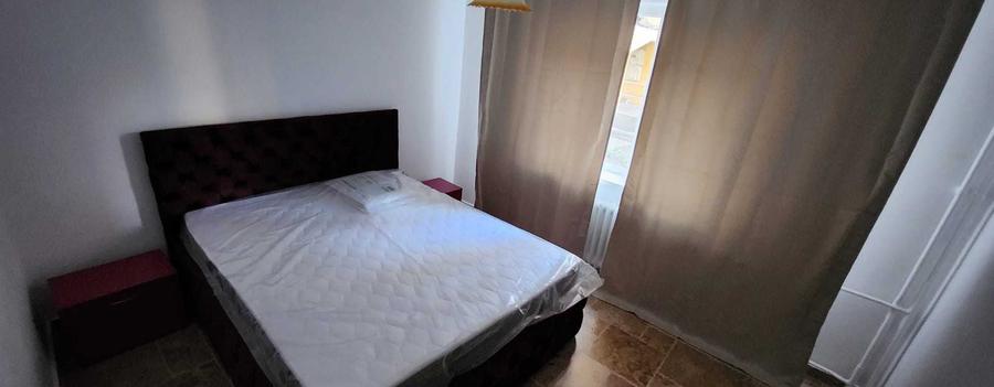 Apartament cu 3 camere semidecomandat în 1 Mai