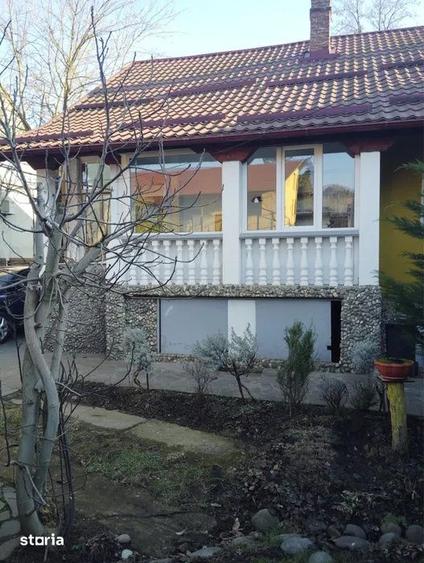 Casă cu 3 camere cu Teren 216 Mp în Central