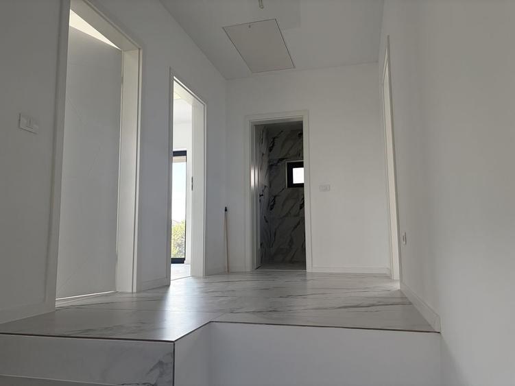 Casă cu 3 camere în Central
