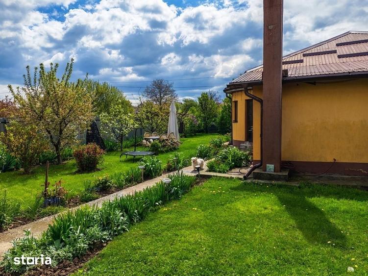 Casă cu 4 camere cu Teren 450 Mp în Letea Veche