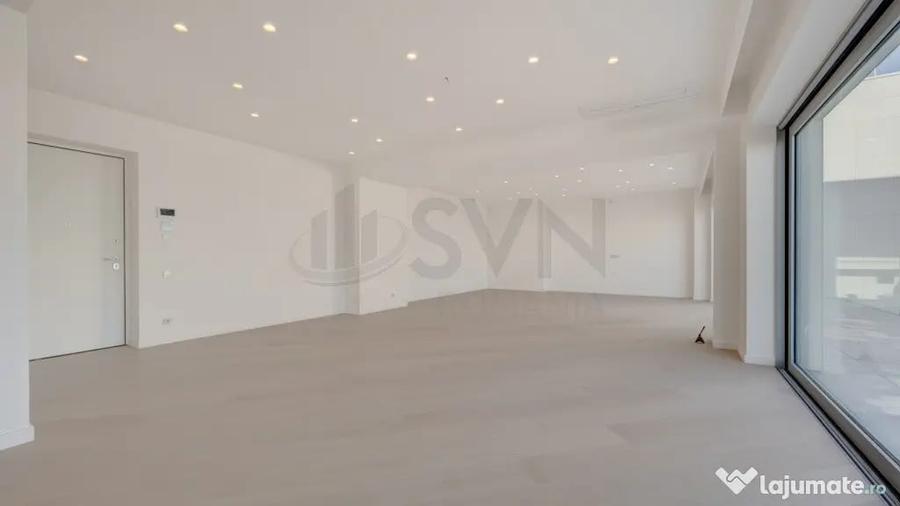 Apartament cu 4 camere decomandat în Aviației