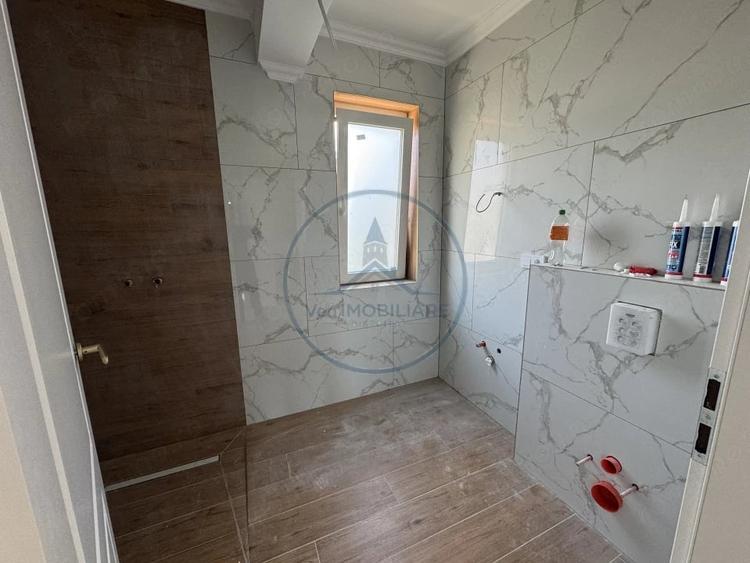 Apartament cu 3 camere decomandat în Cetății