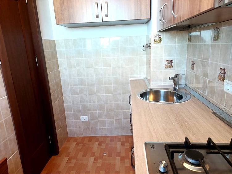 Garsonieră semidecomandată în Costin Georgian