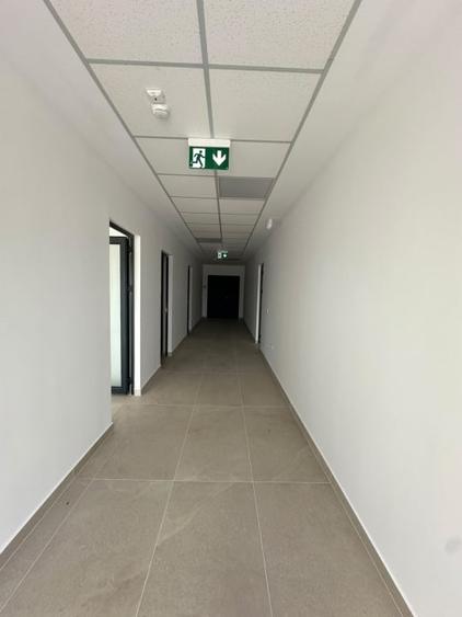 Spațiu industrial, de 2,505.1799316406 mp, în Exterior Vest
