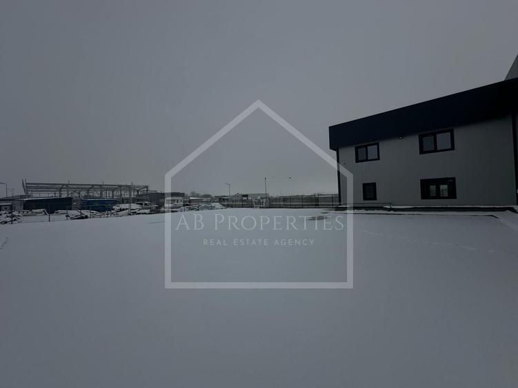 Spațiu industrial, de 450 mp, în Est
