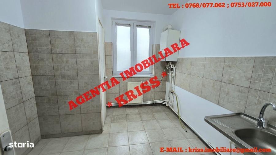 Apartament cu 2 camere semidecomandat în Teilor