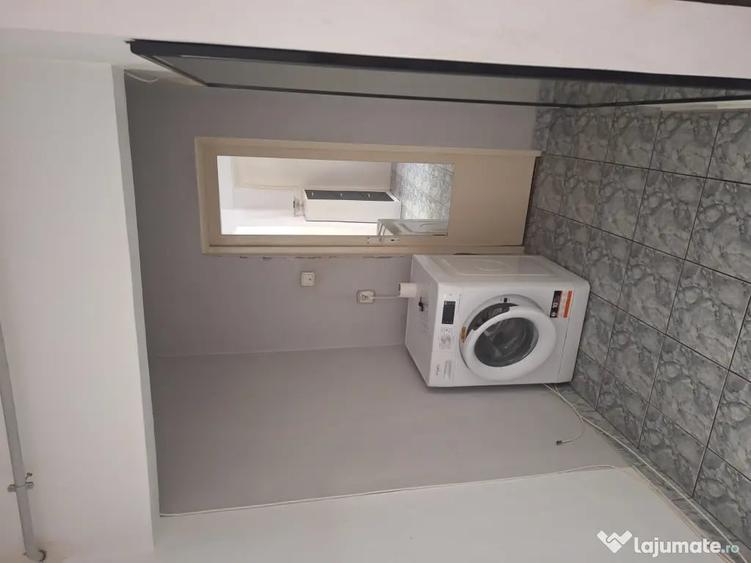 Apartament cu 2 camere decomandat în Piața Nouă