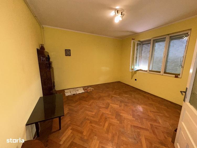 Casă cu 2 camere decomandat în Târnăveni