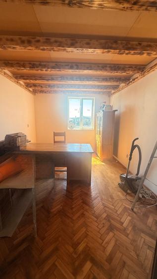 Birou, de 250 mp, în Depozitelor