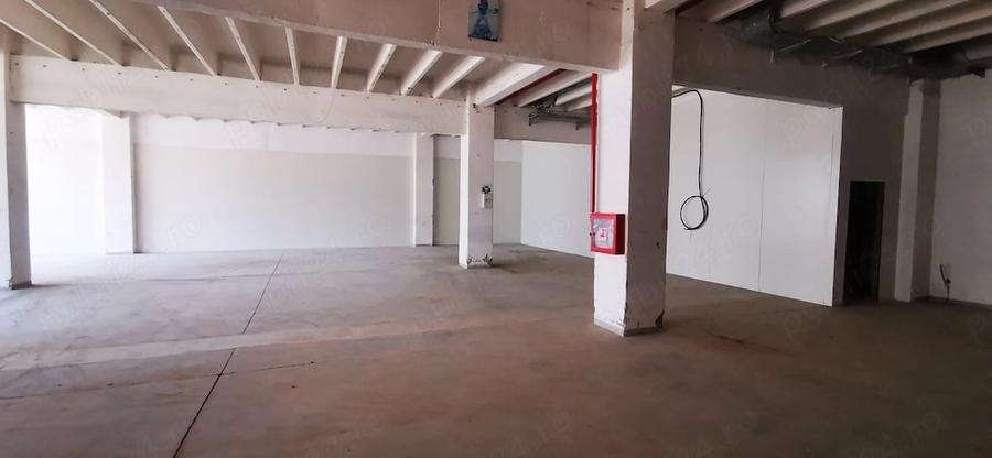 Spațiu comercial, de 380 mp, în Govândari
