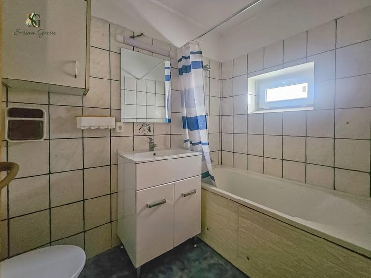 Apartament cu 3 camere decomandat, mobilat în Codlea
