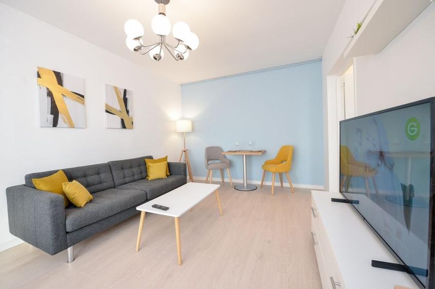 Apartament cu 2 camere semidecomandat în Tineretului