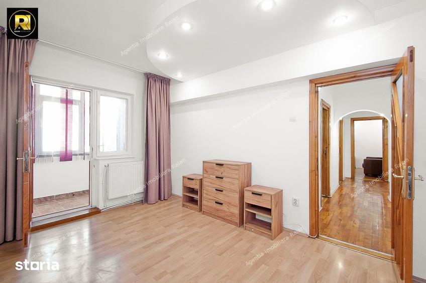 Apartament cu 3 camere decomandat în Siderurgiștilor
