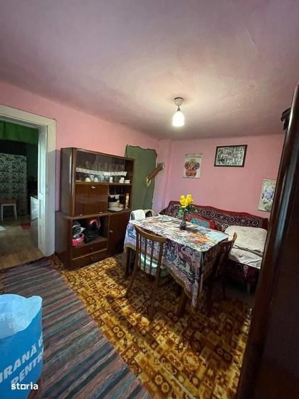 Casă cu 4 camere cu Teren 1080 Mp în Central
