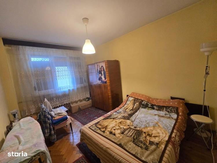 Apartament cu 4 camere decomandat, mobilat în Central