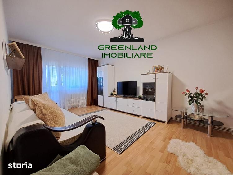 Apartament cu 3 camere decomandat în Ciurea