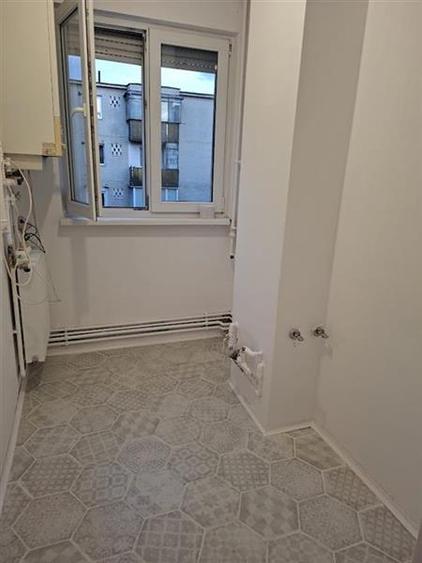 Apartament cu 2 camere semidecomandat în Dâmbu Pietros