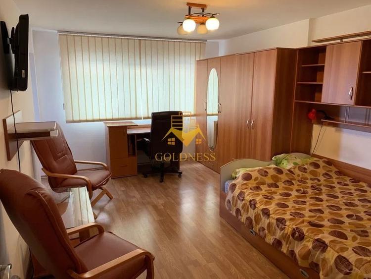 Garsonieră decomandată, mobilată în Zorilor