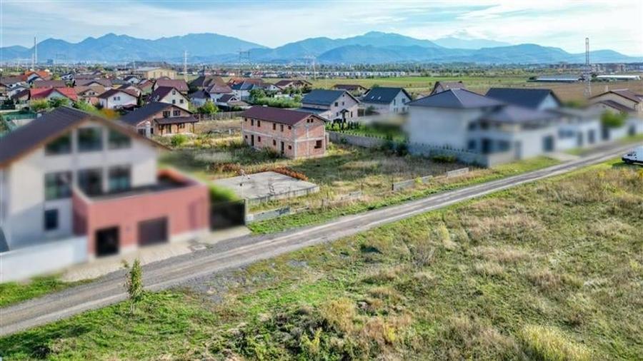 Teren Construcții intravilan de 462 mp, în Sânpetru