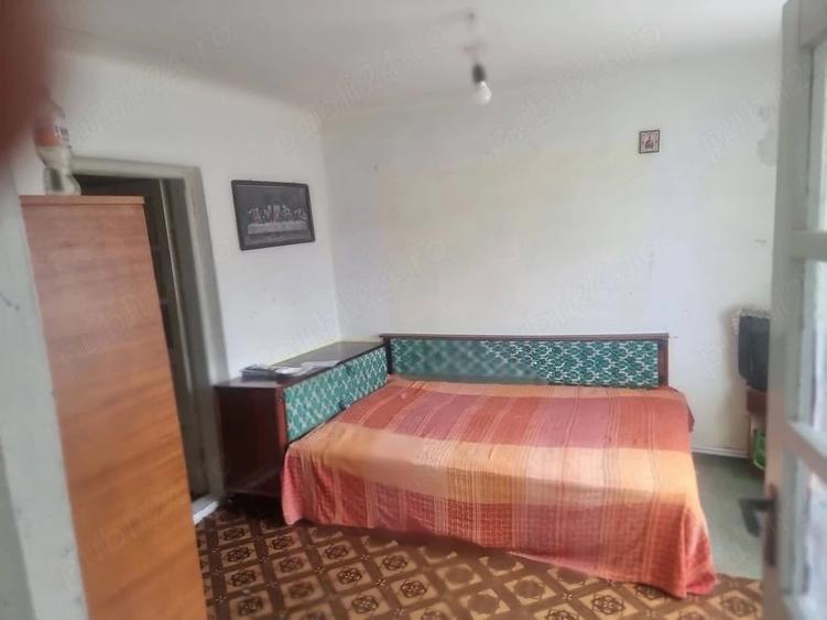 Casă cu Teren 1600 Mp în Colonești