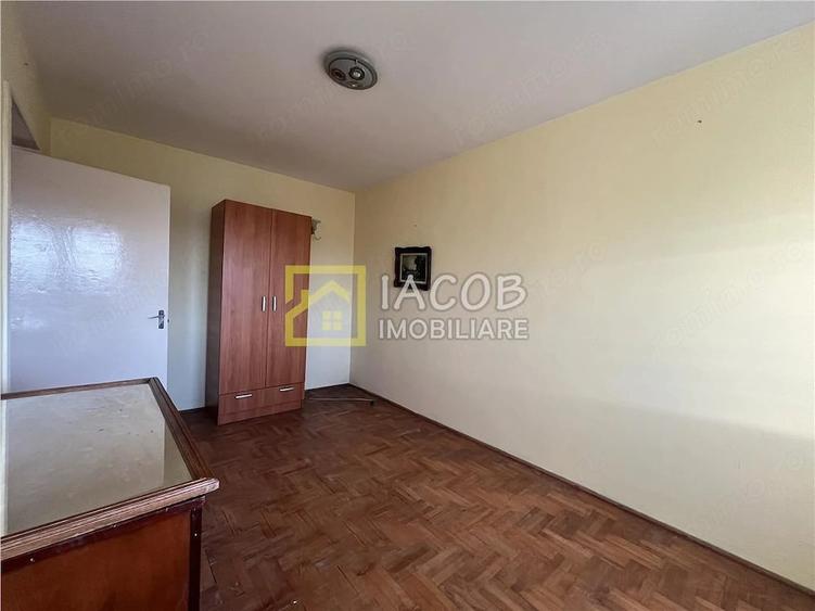 Apartament cu 2 camere decomandat în Central