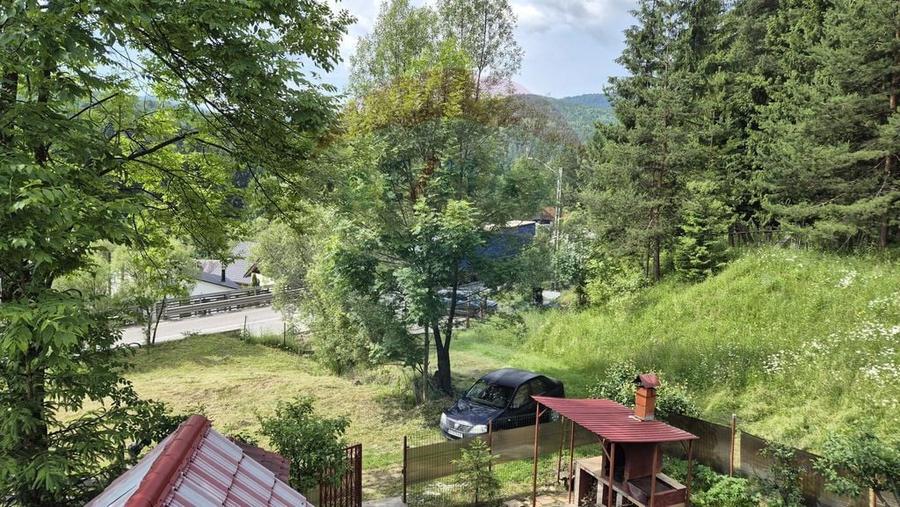 Casă cu 3 camere cu Teren 863 Mp în Dolhești