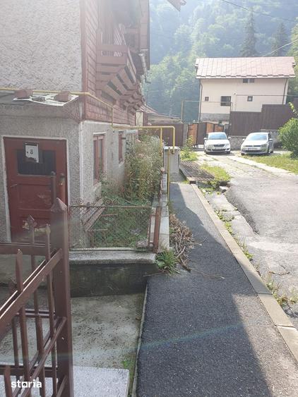 Casă cu Teren 327 Mp în Central