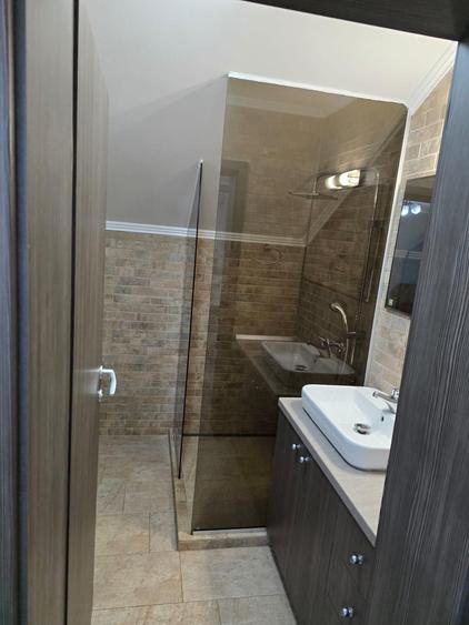Apartament cu 2 camere decomandat în Florești