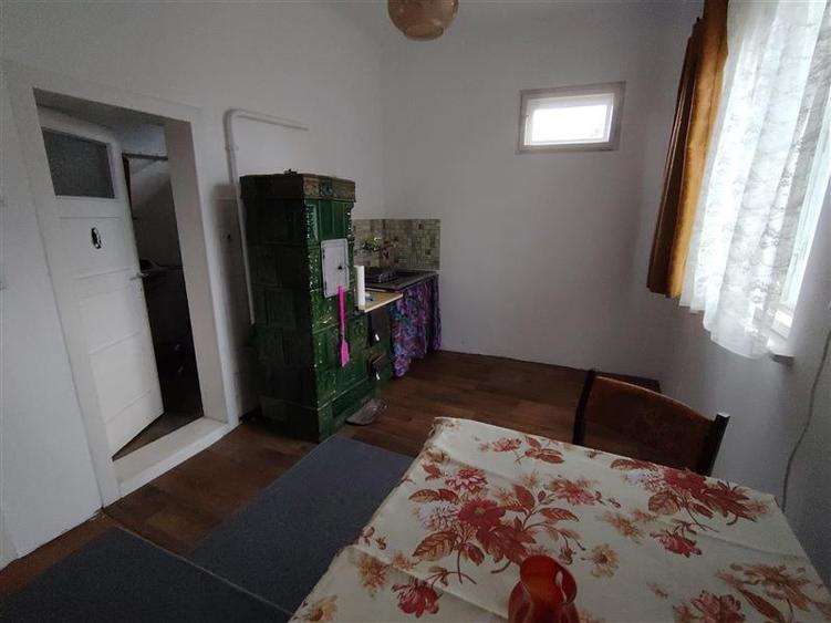 Duplex cu 2 camere cu Canalizare în Est