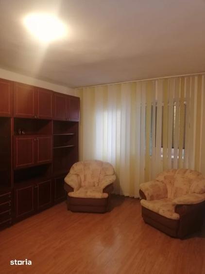 Inchiriez apartament 2 camere - 1