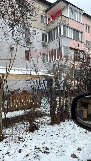 Apartament cu 3 camere de inchiriat - 2